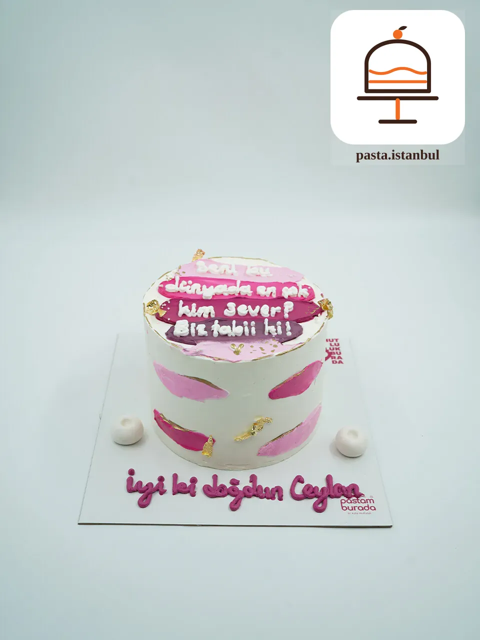 Pembe Naked Cake