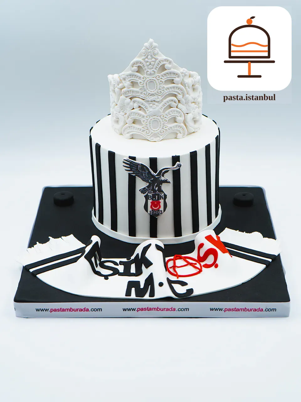 Siyah Beyaz Kartal Model Konsept Pasta