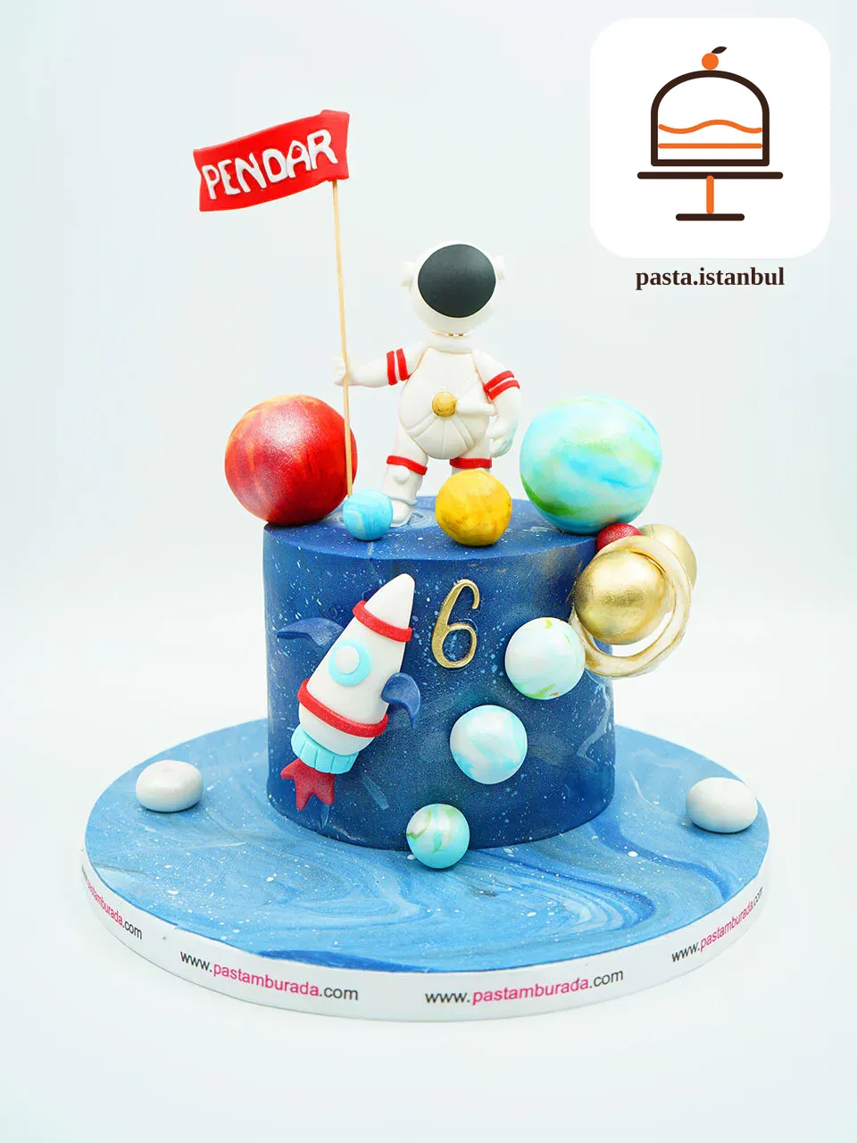 Astronot ve Galaksiler Konsept Pasta