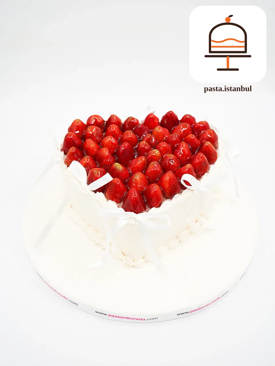 Çilek Detay Kalp Naked Cake